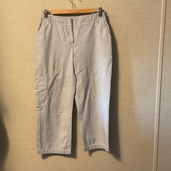 Chico's Light Gray Capris - Picture 1 of 5